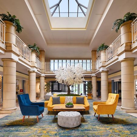 Atrium Hotel Orange County Ървайн Екстериор снимка