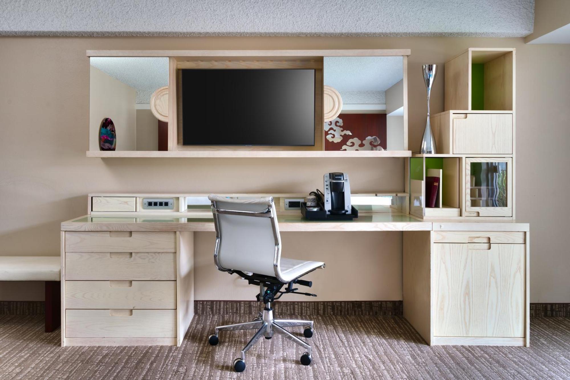 Atrium Hotel Orange County Ървайн Екстериор снимка