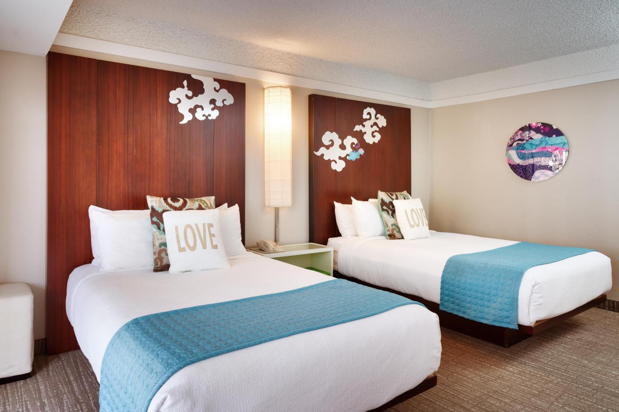 Atrium Hotel Orange County Ървайн Екстериор снимка
